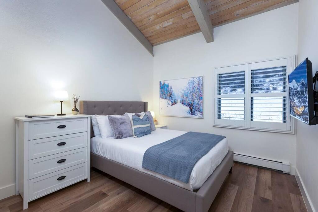 Updated 3 Bedroom 2 Ba With Pool & Hot Tub - Stunning Mountain Views! Snowmass Village Eksteriør bilde